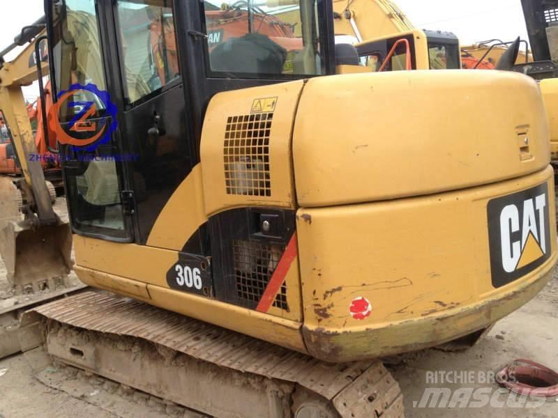 CAT 306 Mini kotrók < 7t