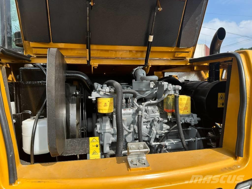 Sany SY75C Mini kotrók < 7t