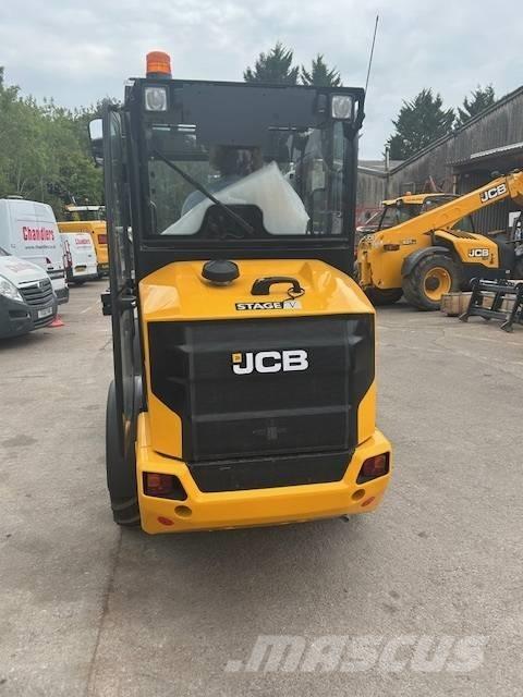 JCB 403 PLUS Teleszkópos mezőgazdasági rakodók