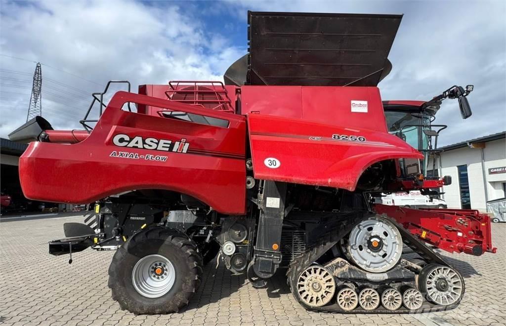 Case IH AF 8250 Kombájnok