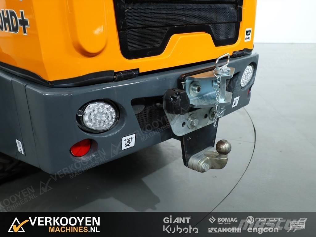 GiANT G2700 HD+ Gumikerekes homlokrakodók