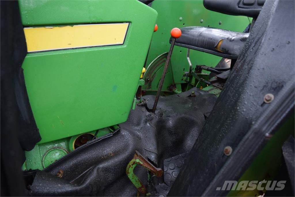 John Deere 1640 Traktorok
