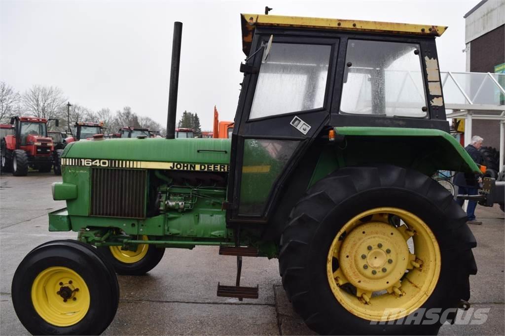 John Deere 1640 Traktorok