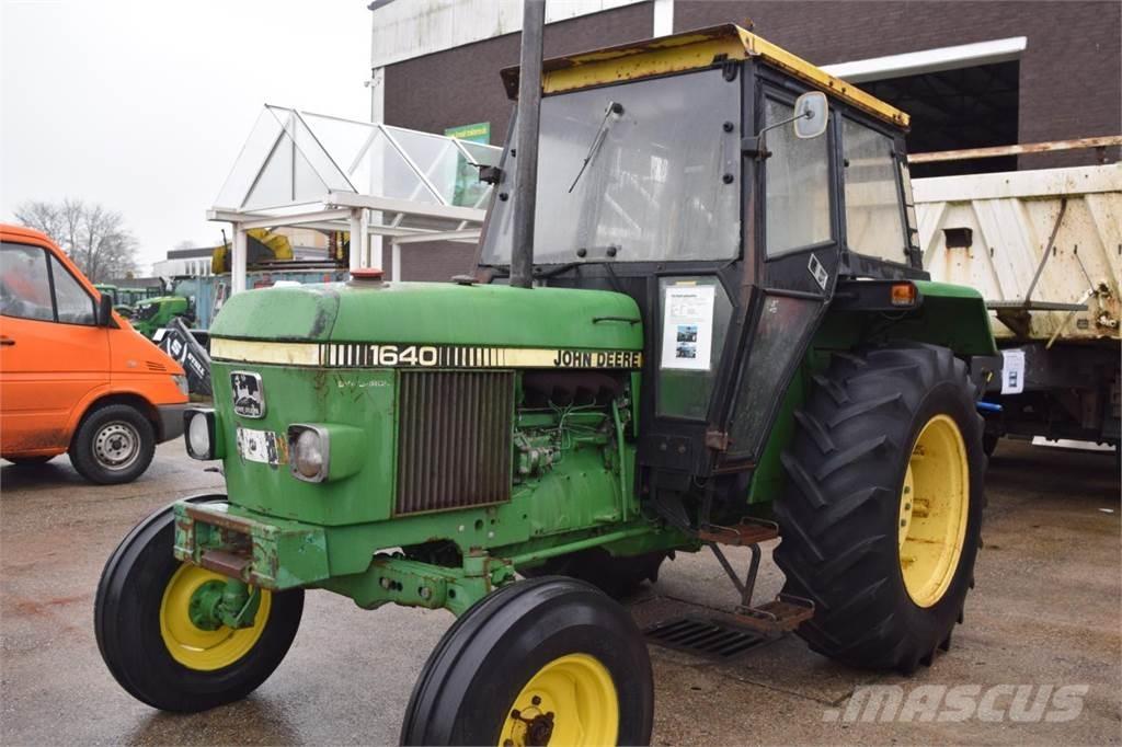 John Deere 1640 Traktorok