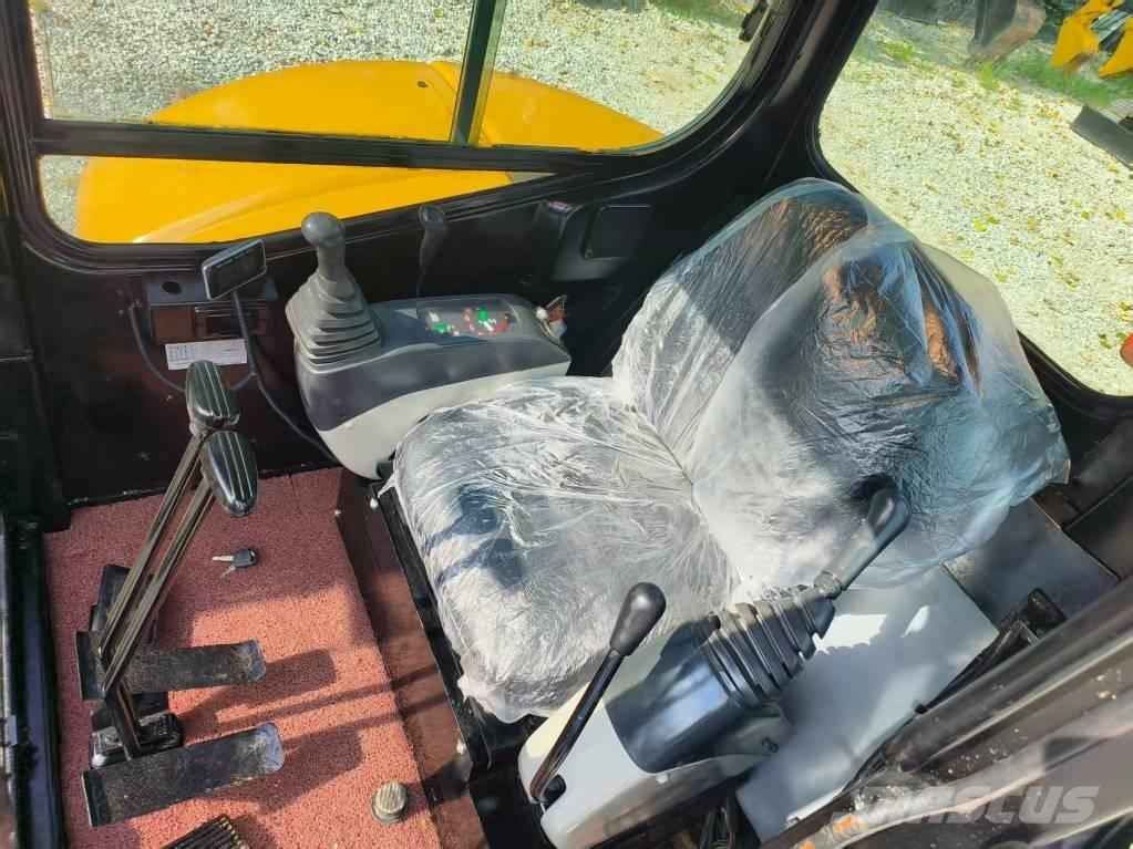 CAT 305 CR Mini kotrók < 7t