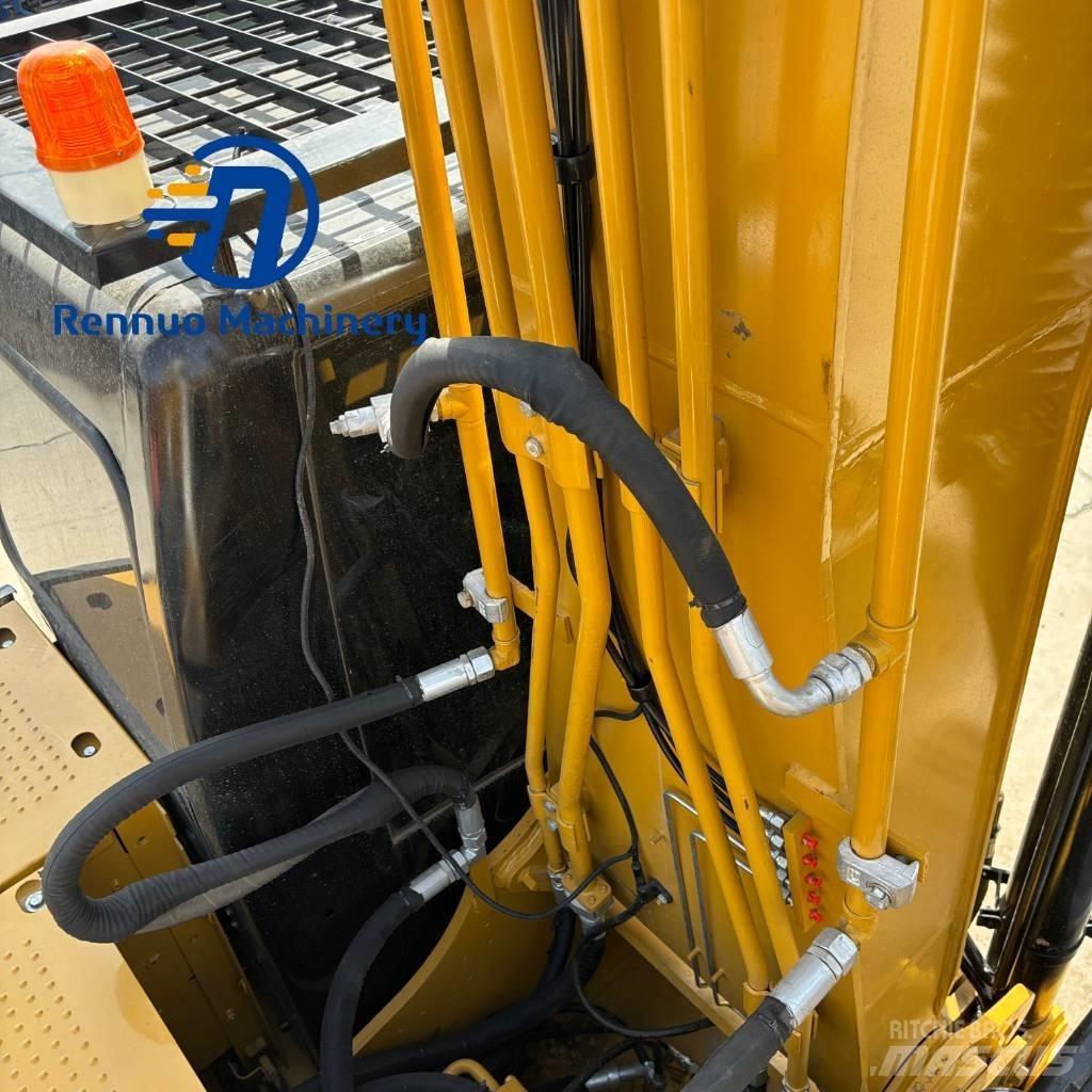 CAT 320DL Lánctalpas kotrók