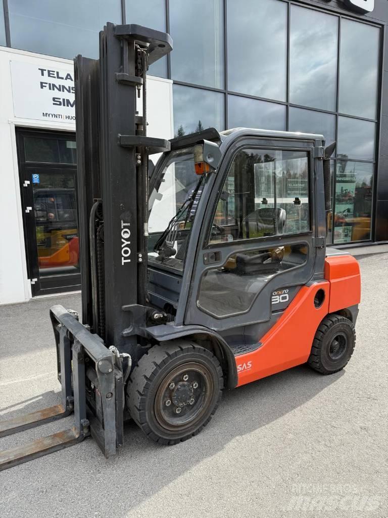 Toyota 02-8 FDF 30 Dízel targoncák