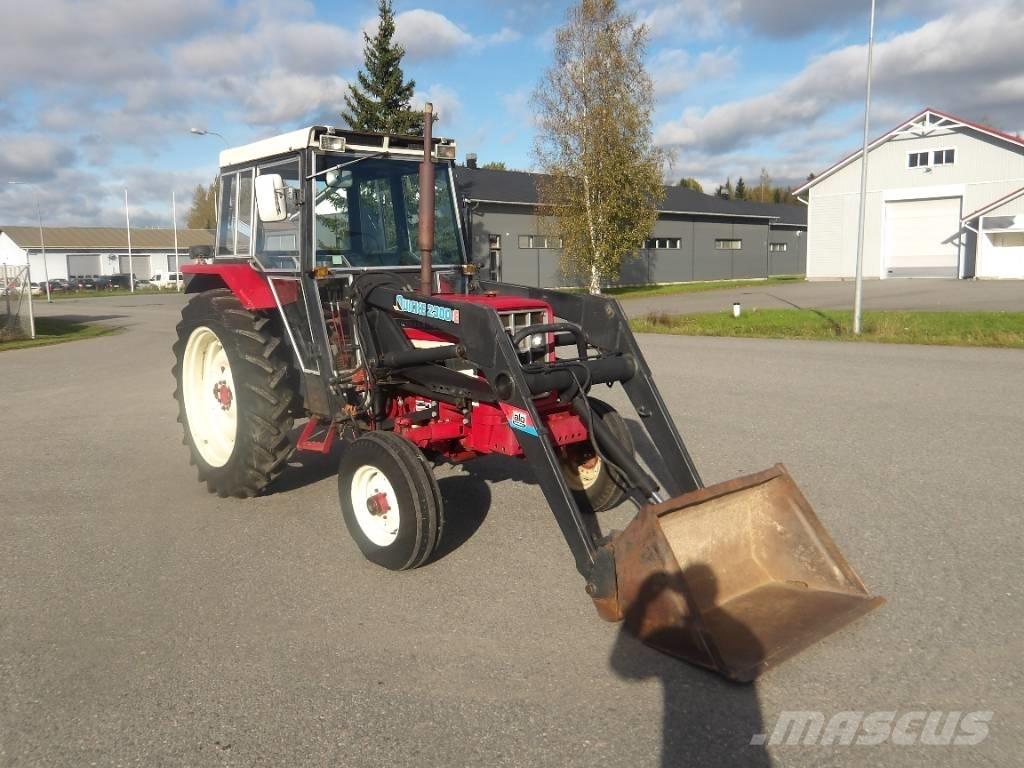 International 674 Traktorok