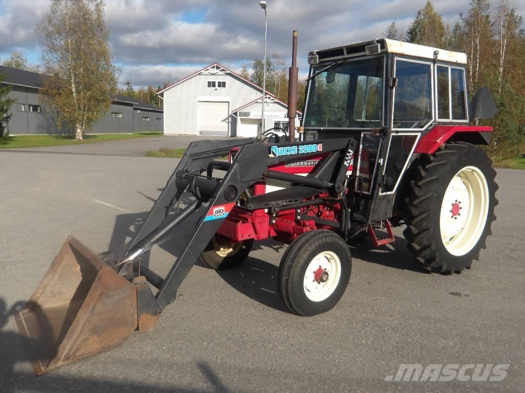 International 674 Traktorok