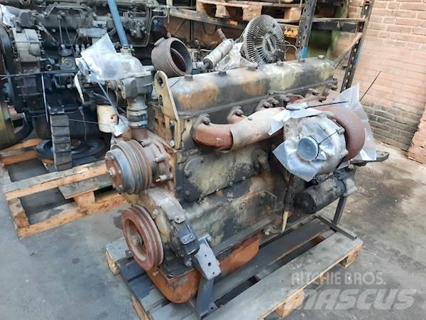 DAF DHS 825 Motorok