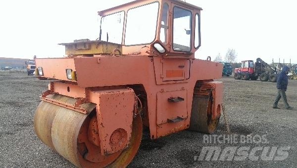 Hamm DV8K Ikerdobos hengerek