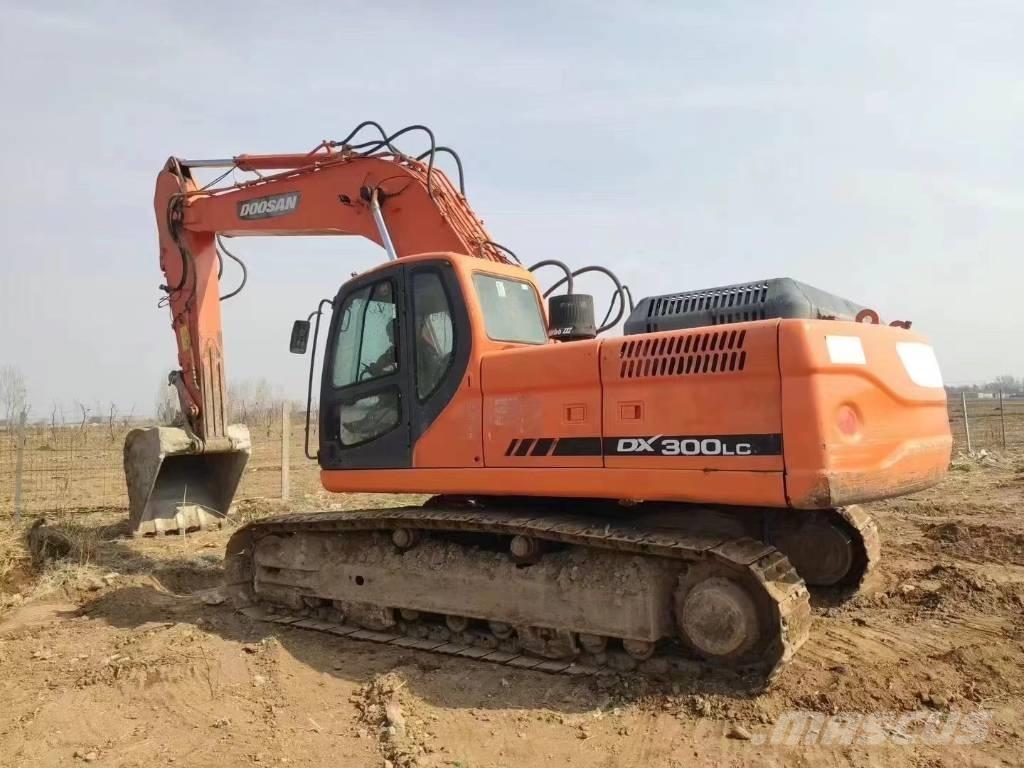 Doosan DX300 Lánctalpas kotrók