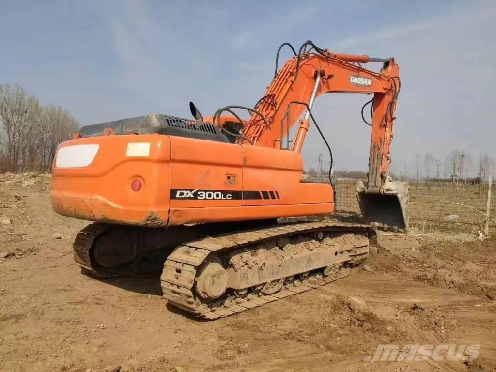 Doosan DX300 Lánctalpas kotrók