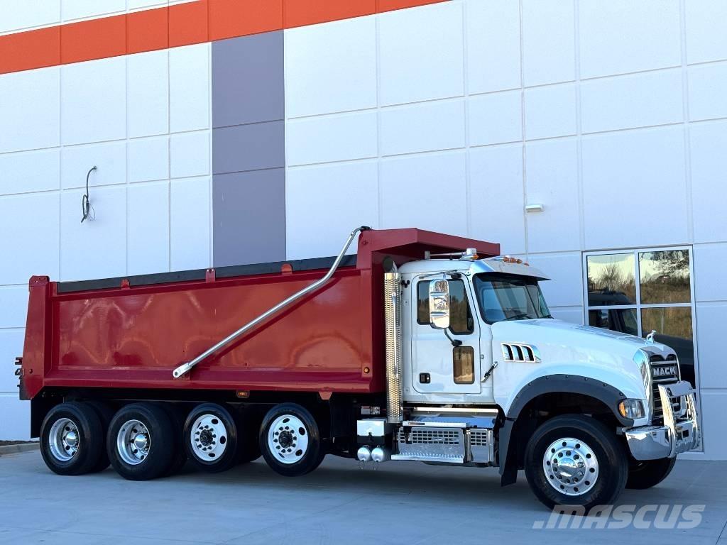 Mack Granite Billenő teherautók