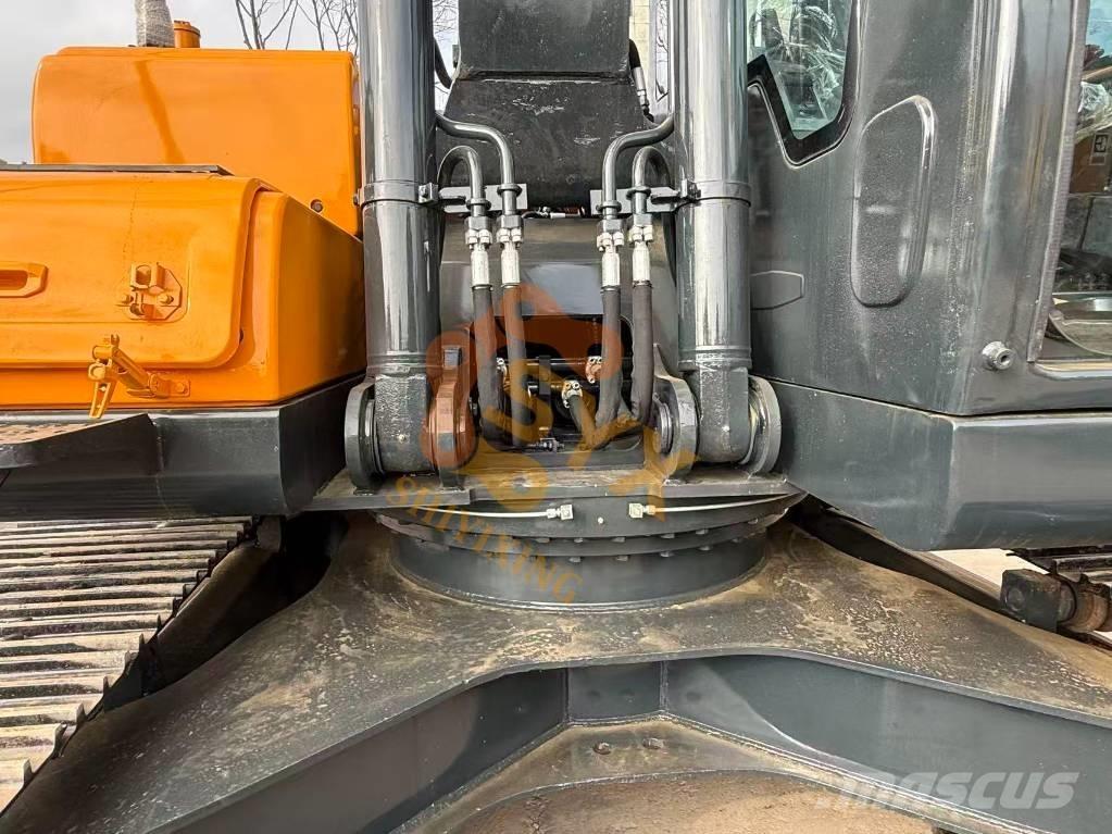 Hyundai R220-9s LC Lánctalpas kotrók