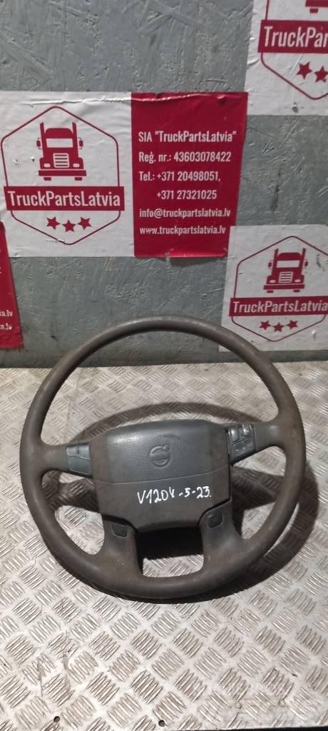 Volvo FH 12 20750211 Vezetőfülke és belső tartozékok