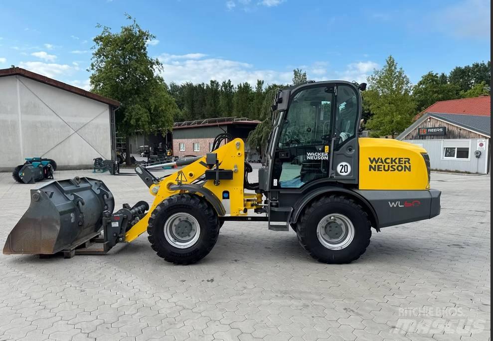 Wacker Neuson WL 60 Gumikerekes homlokrakodók