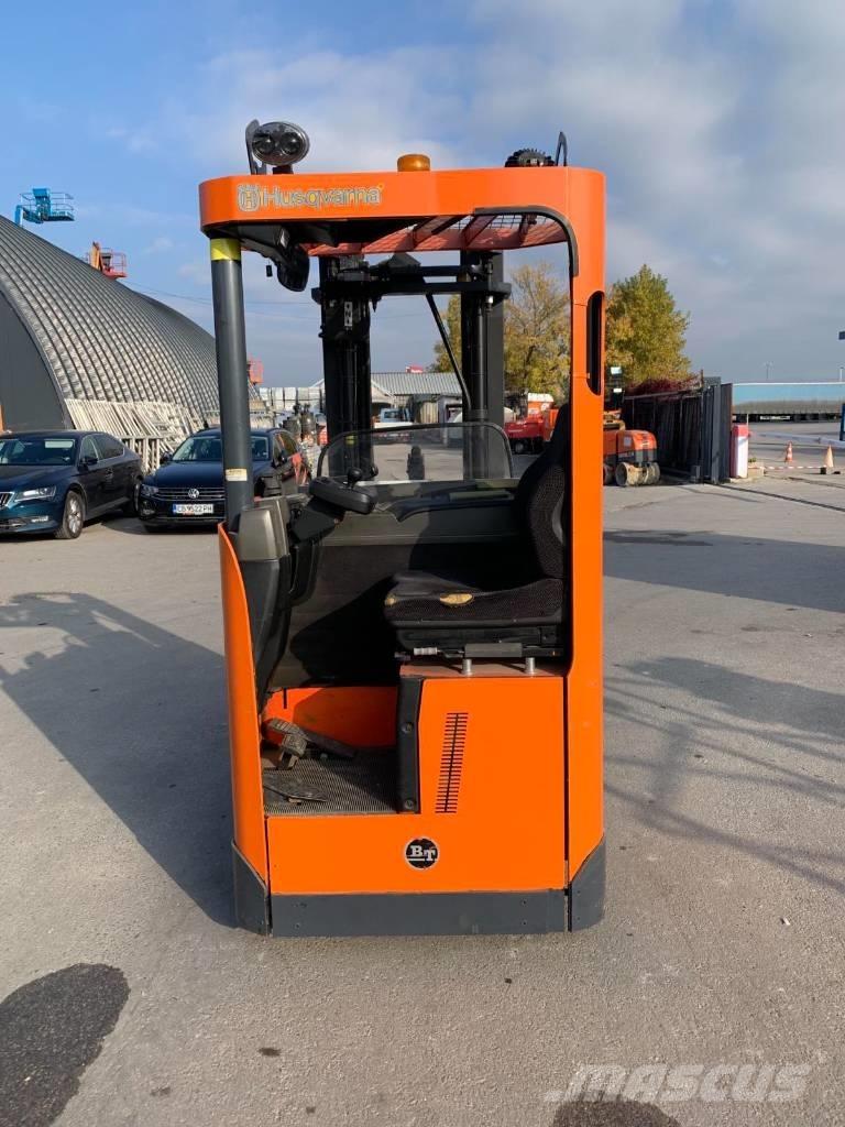 BT SRE 135 L Elektromos gyalogkíséretű targoncák