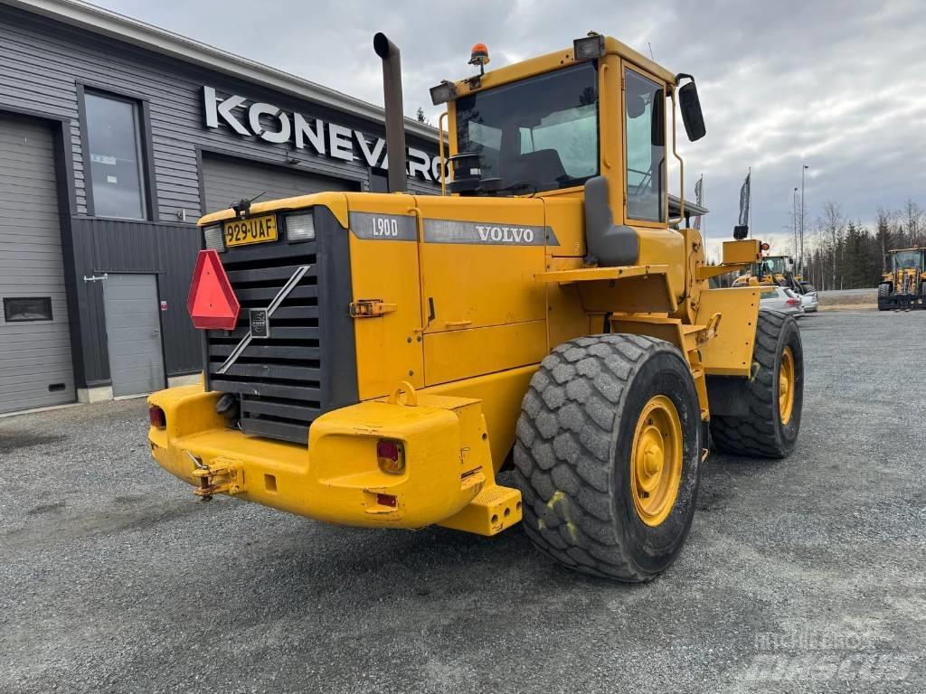 Volvo L 90 D Gumikerekes homlokrakodók