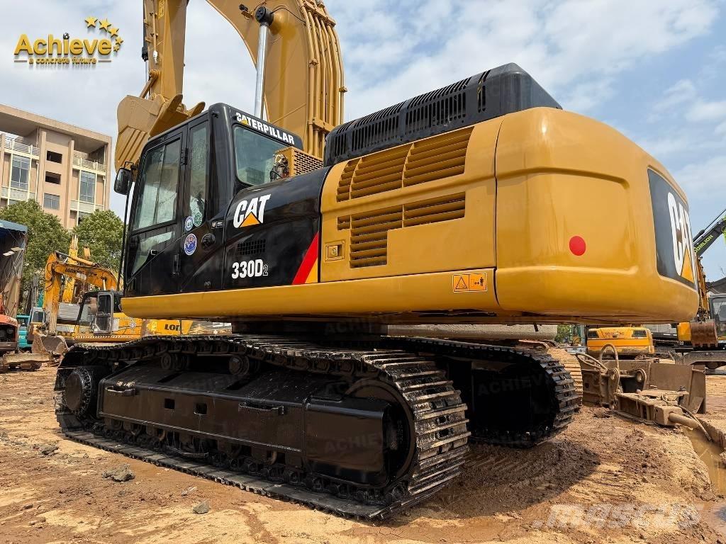 CAT 330D2 Lánctalpas kotrók