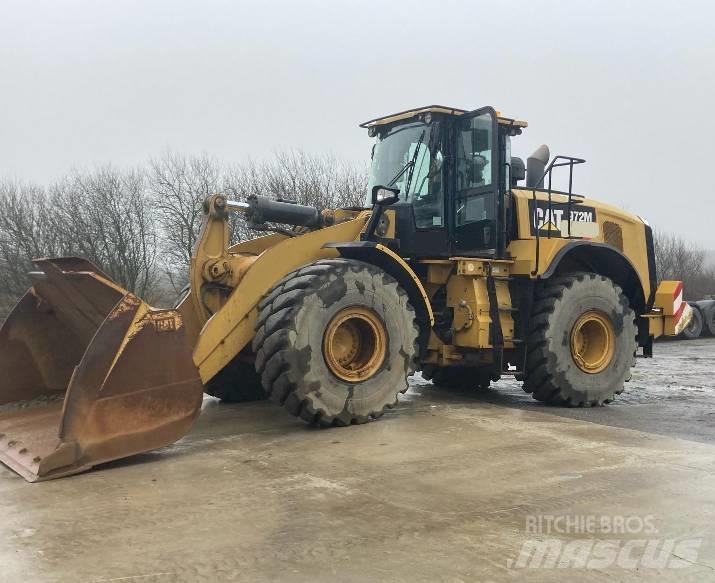 CAT 972 M Gumikerekes homlokrakodók