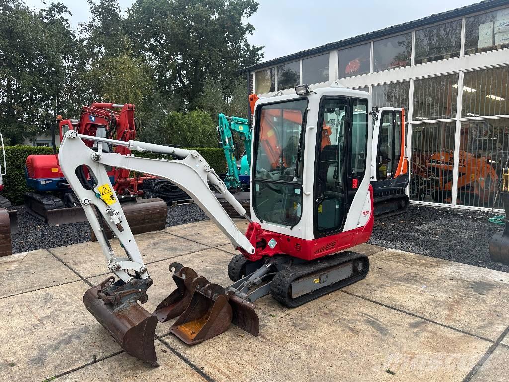Takeuchi TB 216 Mini kotrók < 7t