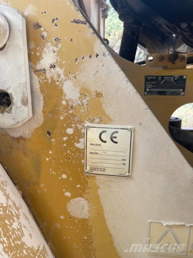 CAT 972 G II Gumikerekes homlokrakodók