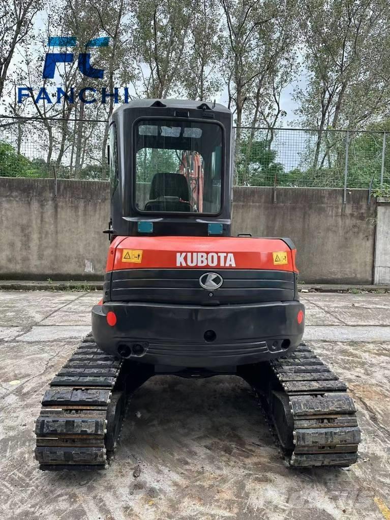 Kubota U 55-4 Közepes (midi) kotrók 7 t - 12 t