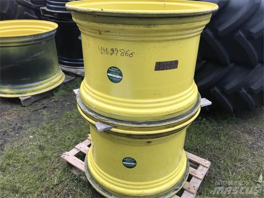 John Deere 23x34 Gumiabroncsok, kerekek és felnik