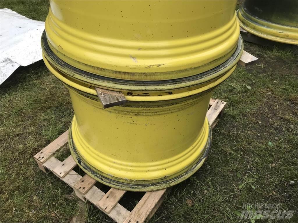 John Deere 23x34 Gumiabroncsok, kerekek és felnik