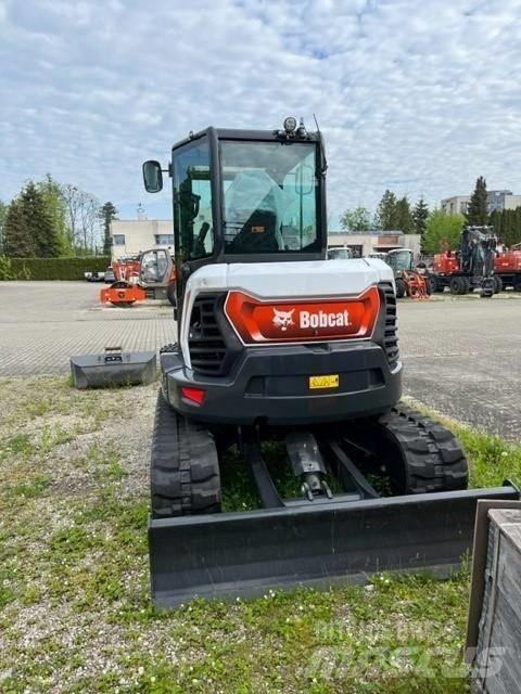 Bobcat E 55 z Mini kotrók < 7t