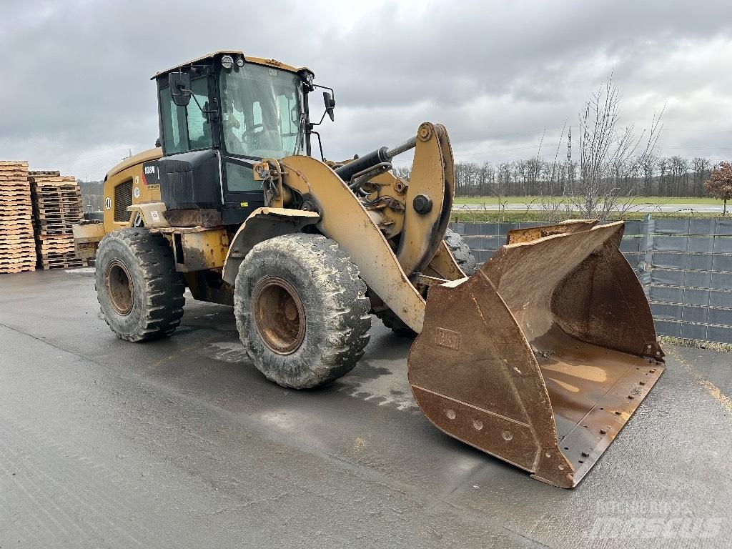 CAT 938 M Gumikerekes homlokrakodók