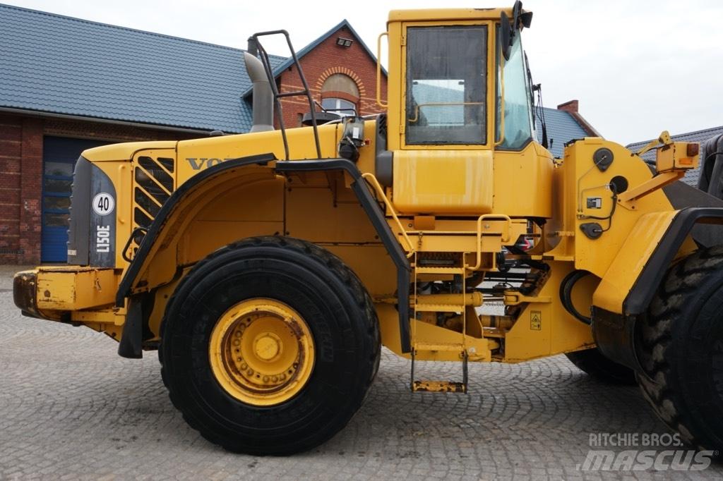 Volvo L 150 E Gumikerekes homlokrakodók