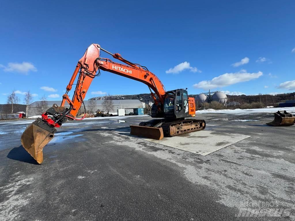 Hitachi ZX 225 US Lánctalpas kotrók