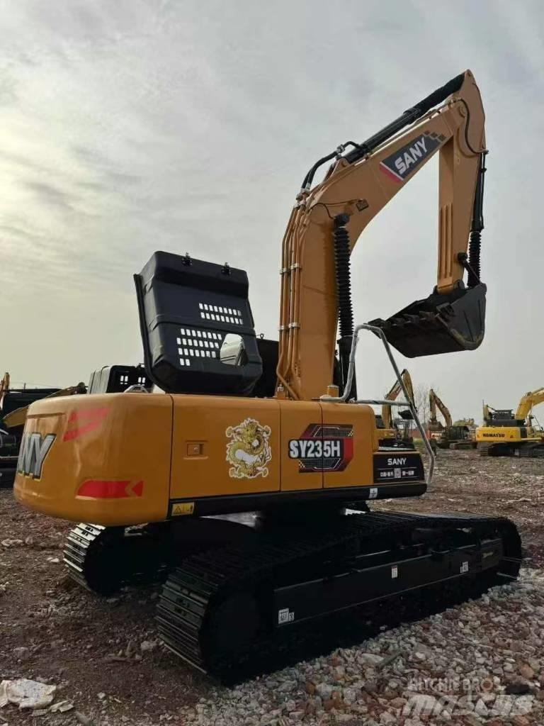 Sany SY 235 H Lánctalpas kotrók