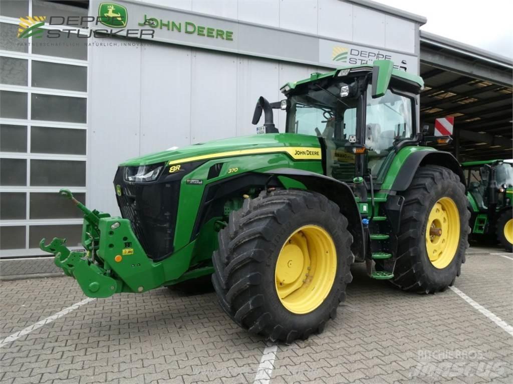 John Deere 8R 370 Traktorok
