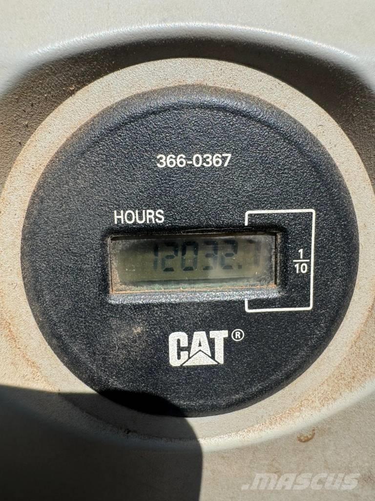 CAT 352 F Lánctalpas kotrók