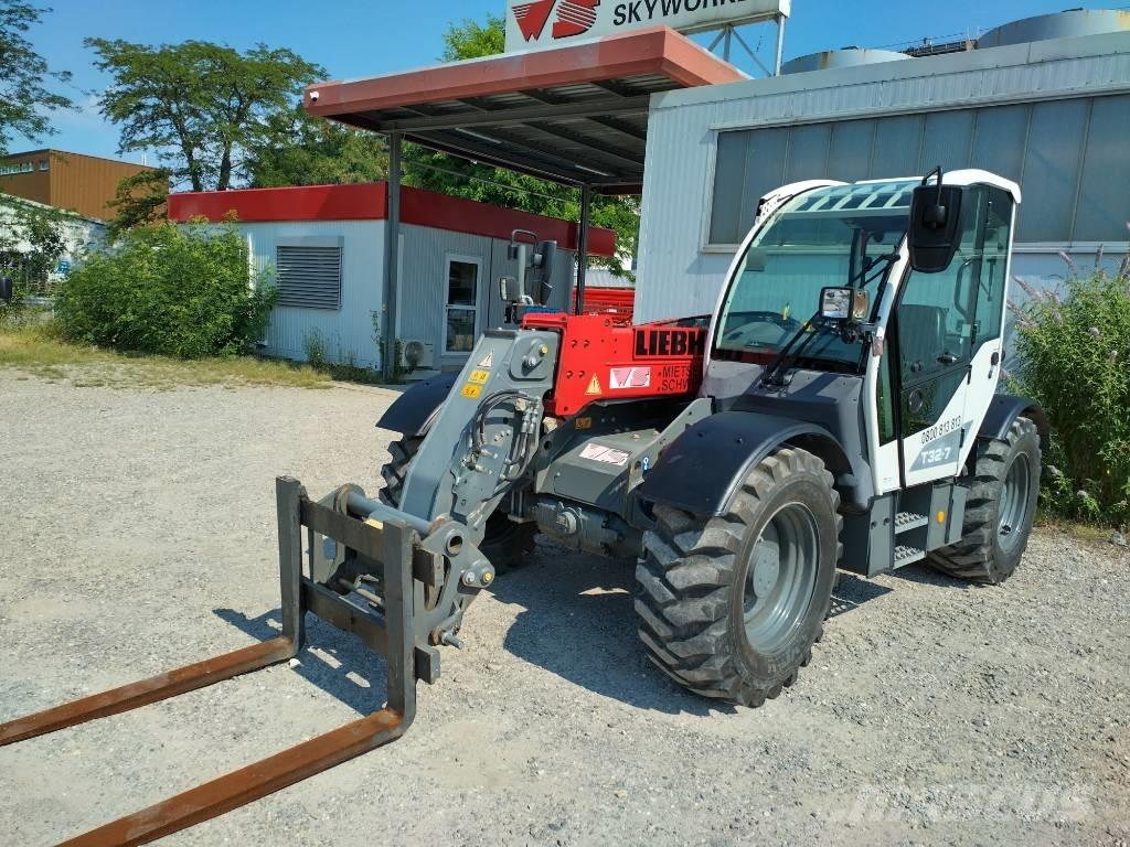Liebherr T 32-7 Teleszkópos rakodók