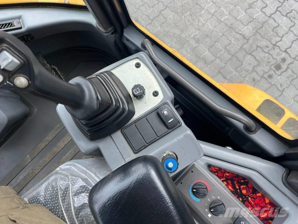 Volvo L 30 G Gumikerekes homlokrakodók