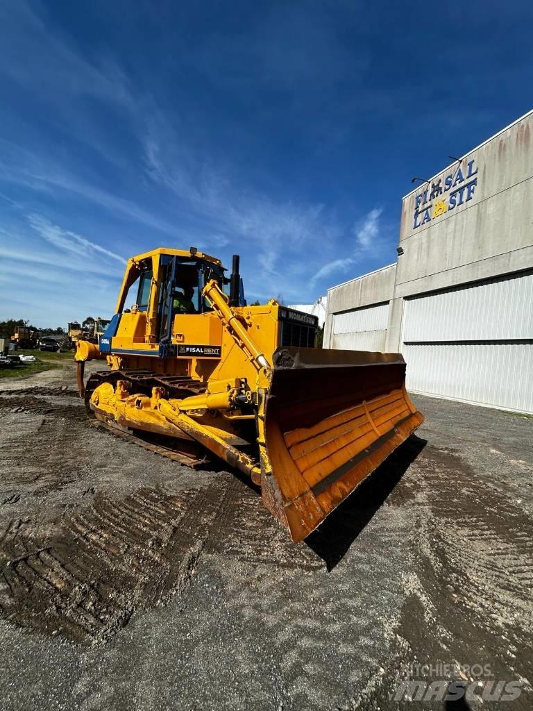 Komatsu D 85 A-21 lánctalpas dózerek