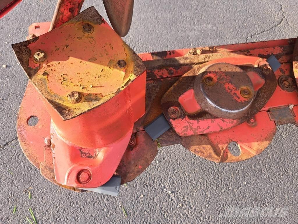 Kuhn GMD310FF Kaszák