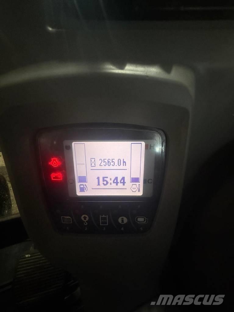 Kubota KX 080 Közepes (midi) kotrók 7 t - 12 t