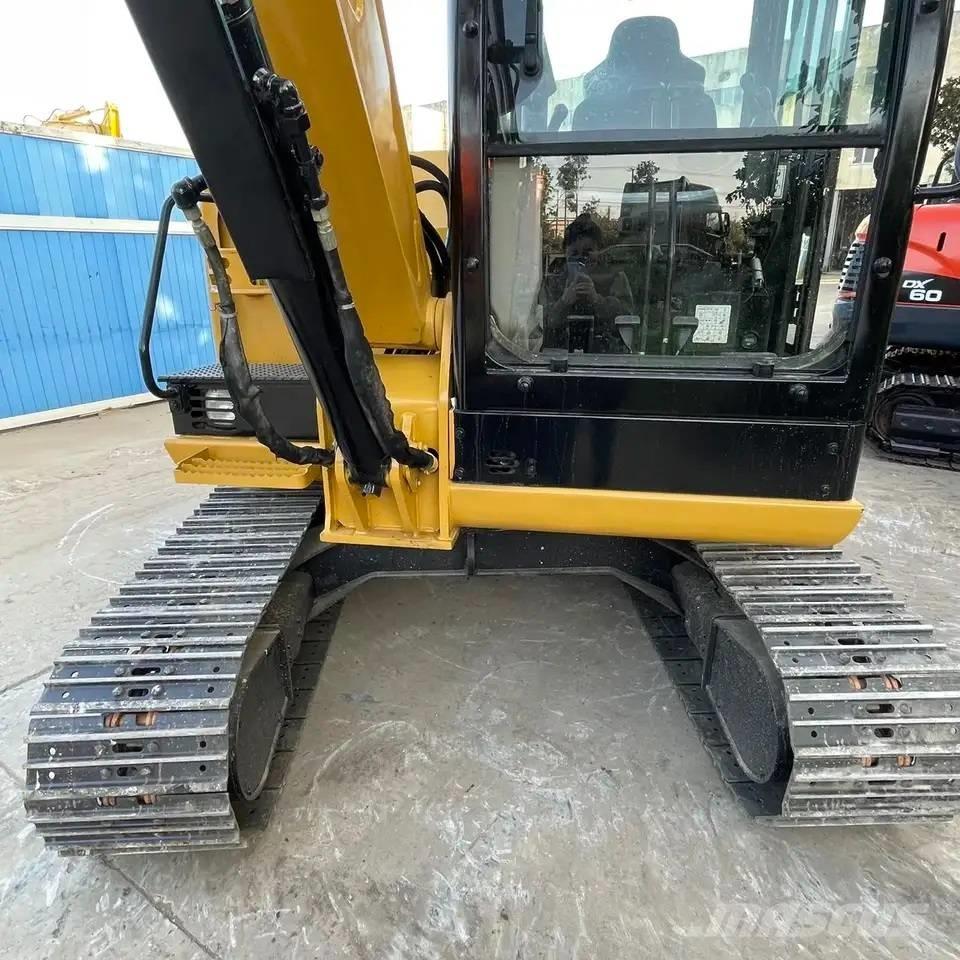 CAT 306E2 Mini kotrók < 7t