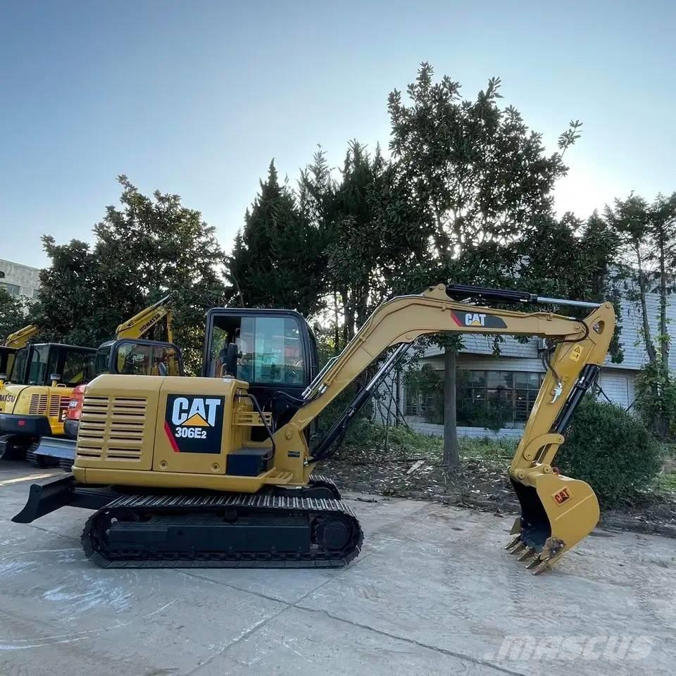 CAT 306E2 Mini kotrók < 7t