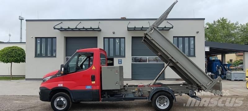 Iveco 35C13 - Tipper Billenő teherautók