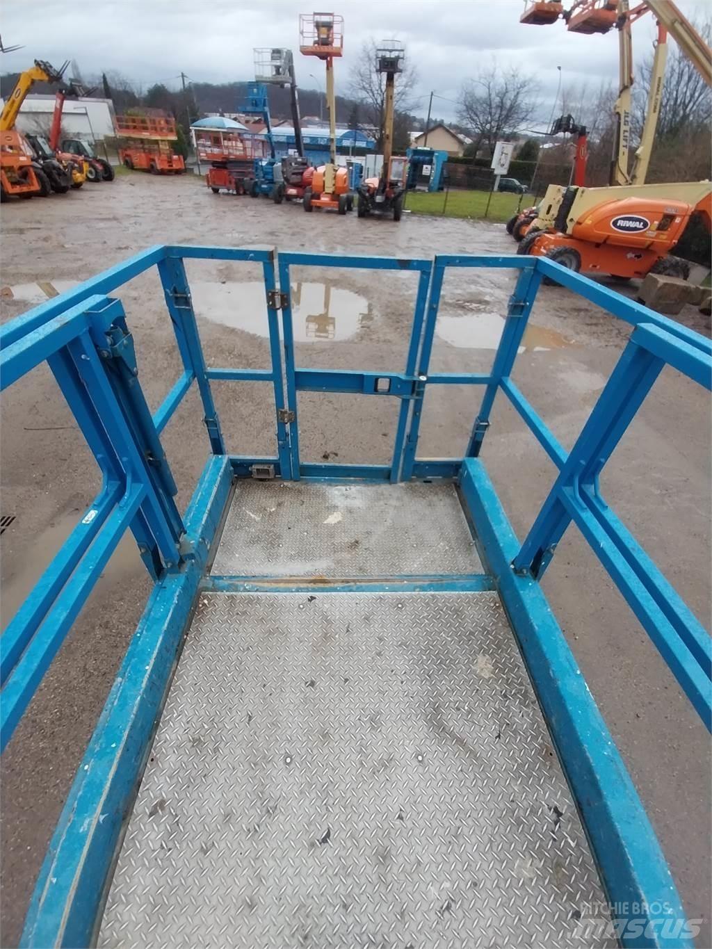 Genie GS3268RT Ollós emelők