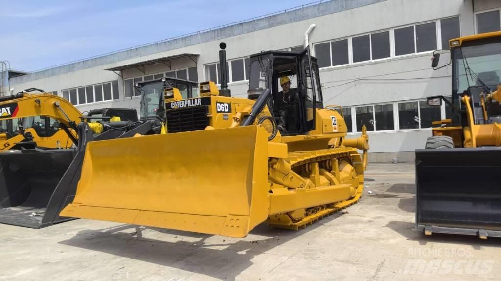 CAT D 6 D lánctalpas dózerek