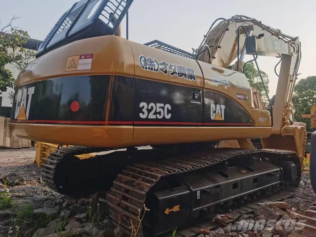 CAT 325 C Lánctalpas kotrók