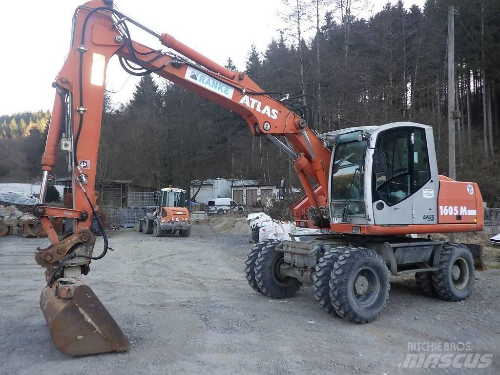 Atlas 1605 M Gumikerekes kotrók