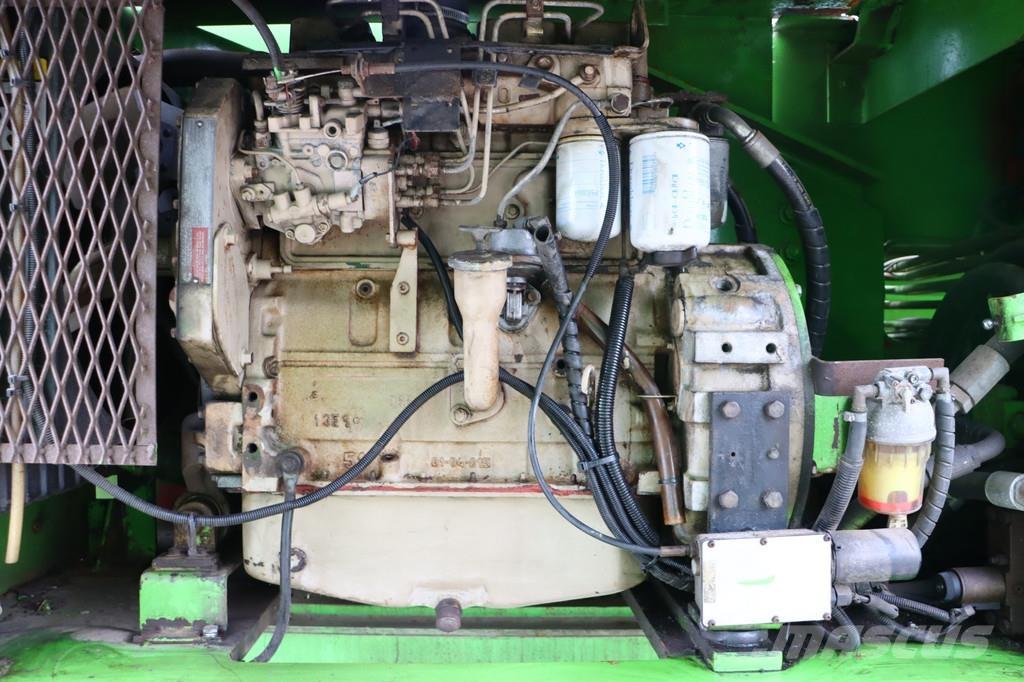 JLG 150 HAX Karos emelők